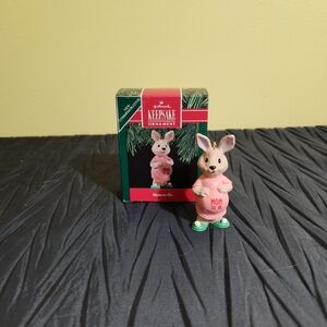 1990 Hallmark Keepsake "Mom-to-Be" Ornament